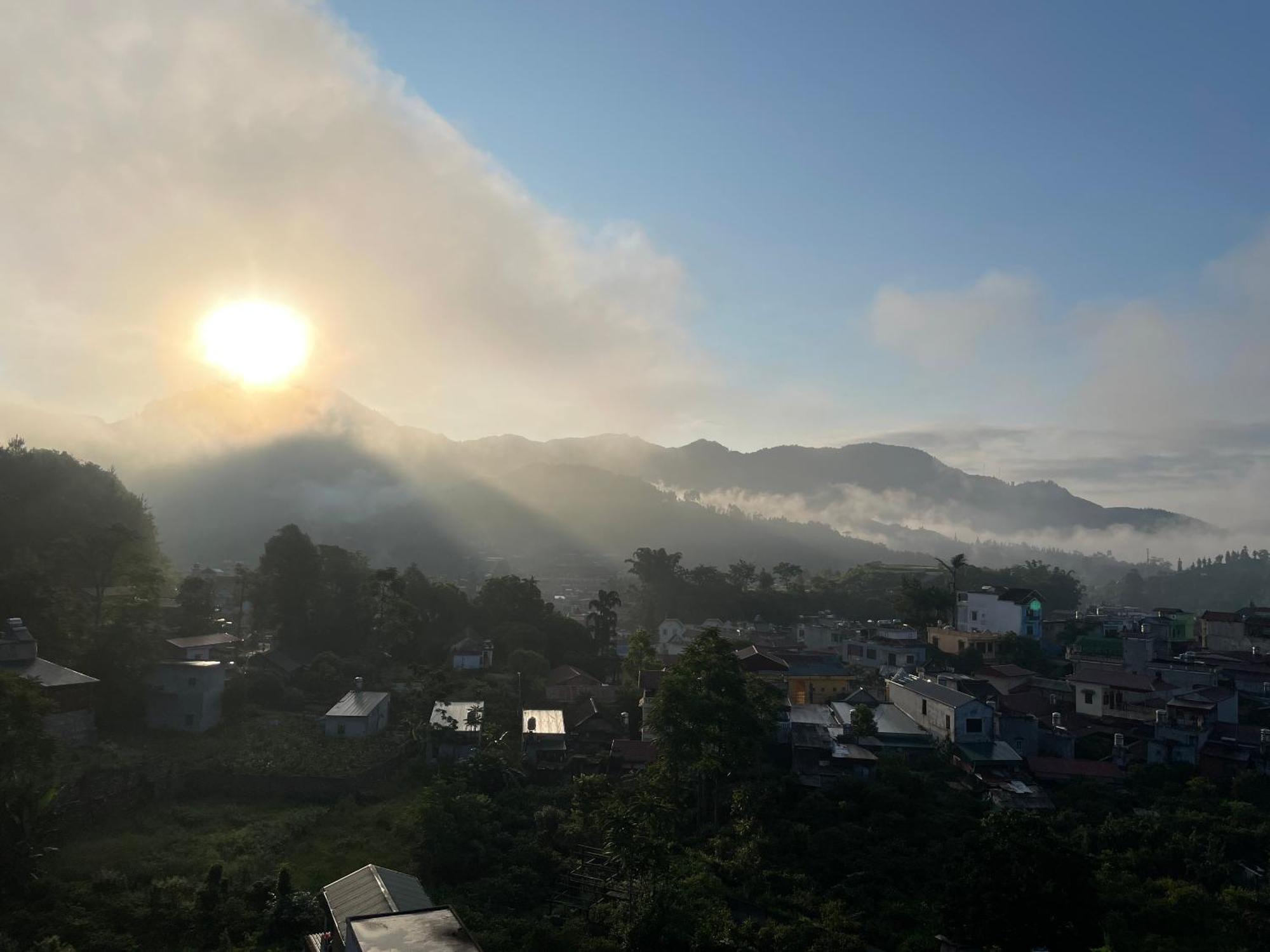 Hotel Samu Lao Cai Esterno foto
