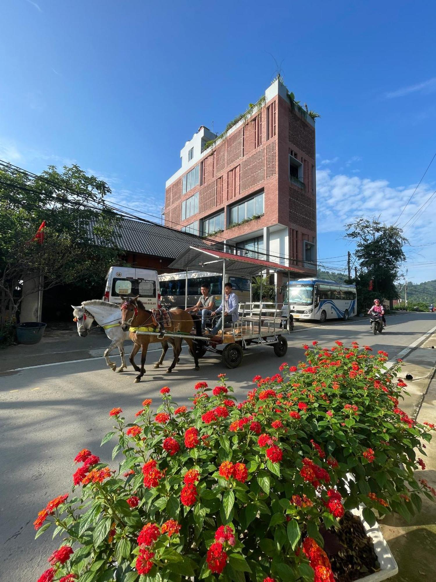 Hotel Samu Lao Cai Esterno foto